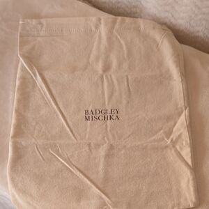 Badgley Mischka Beige Dust Bag